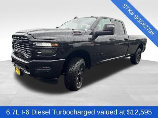 2025 RAM 3500 Big Horn Crew Cab 4x4 8' Box