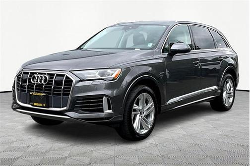 2022 Audi Q7 55 Premium Plus