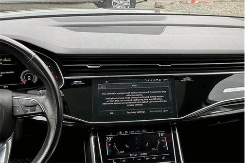 2022 Audi Q7 55 Premium Plus
