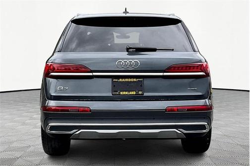 2022 Audi Q7 55 Premium Plus
