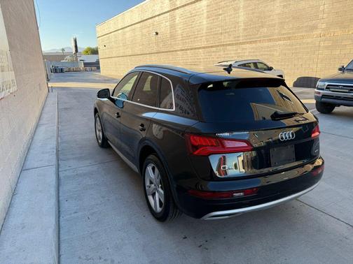 2019 Audi Q5 45 Premium