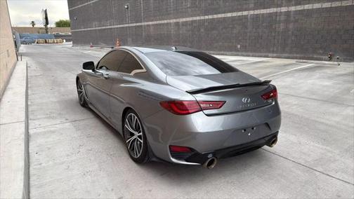 2017 INFINITI Q60 2.0t Premium
