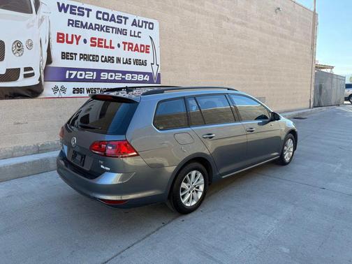 2015 Volkswagen Golf SportWagen TSI S 4-Door