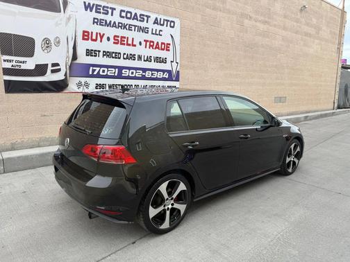 2015 Volkswagen Golf GTI 2.0T SE 4-Door