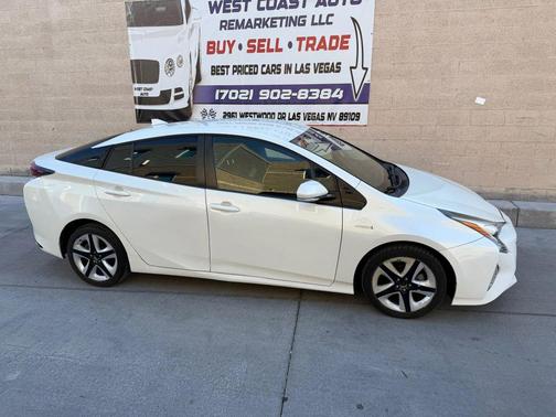 2016 Toyota Prius Four Touring