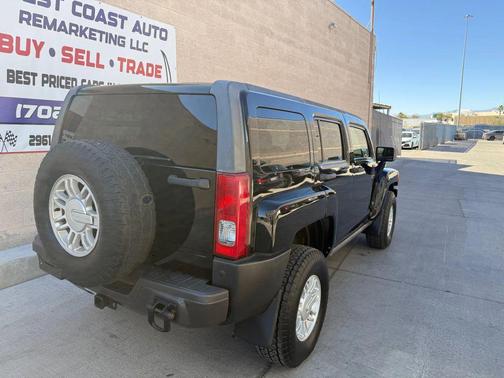 2010 Hummer H3 Base
