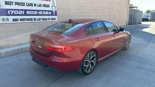 2017 Jaguar XE 35t R-Sport