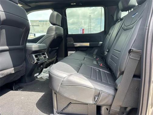 2025 Ford F-250 Platinum