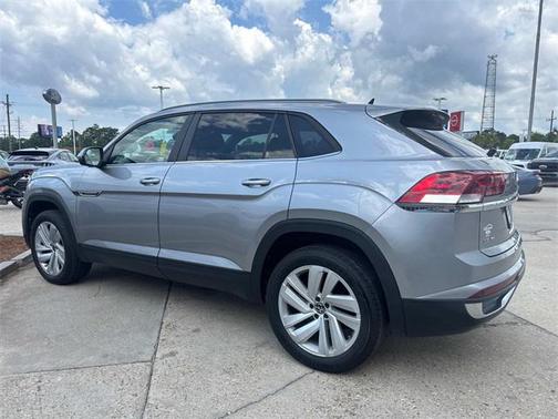 2022 Volkswagen Atlas Cross Sport 3.6L V6 SE w/Technology