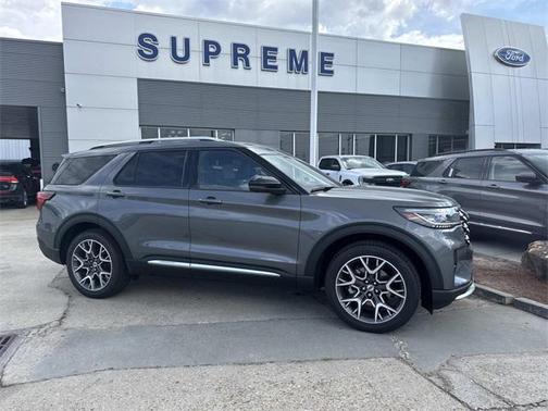 2025 Ford Explorer Platinum