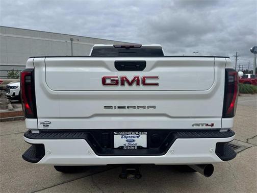 2024 GMC Sierra 2500 AT4