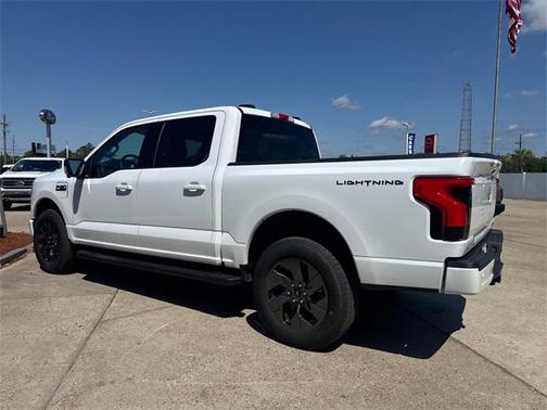 2025 Ford F-150 Lightning Flash