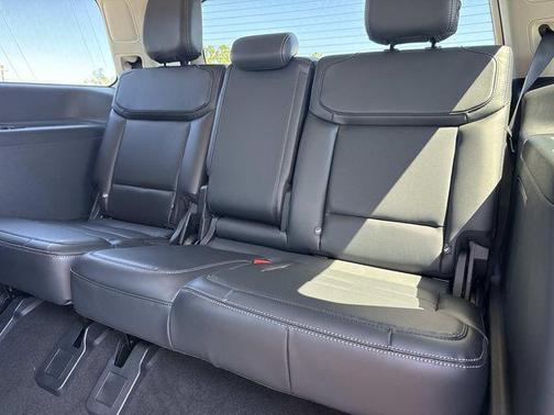 AGATE BLACK METALLIC 2026 Ford Expedition Platinum