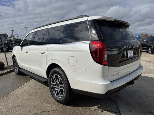 2025 Ford Expedition Max Active 4x2