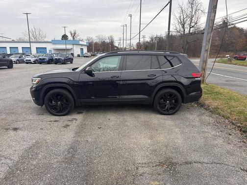 2023 Volkswagen Atlas 3.6L SE w/Technology