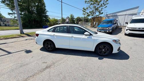 Opal White Pearl 2024 Volkswagen Jetta 1.5T SE