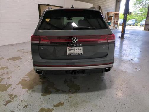 2025 Volkswagen Atlas 2.0T Peak Edition