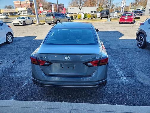 2022 Nissan Altima S FWD