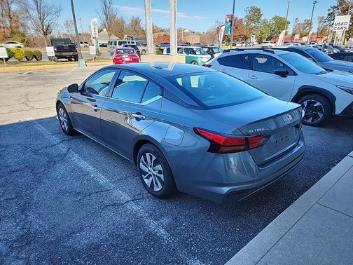 2022 Nissan Altima S FWD