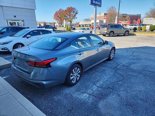 2022 Nissan Altima S FWD