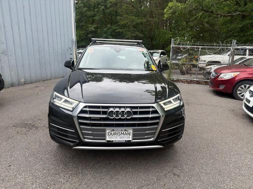 Black Metallic 2019 Audi Q5 2.0T Premium Plus