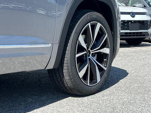 2026 Volkswagen Atlas 2.0T SEL Premium R-Line 4MOTION