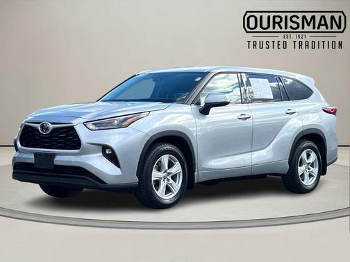 2022 Toyota Highlander LE