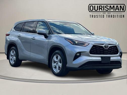 2022 Toyota Highlander LE
