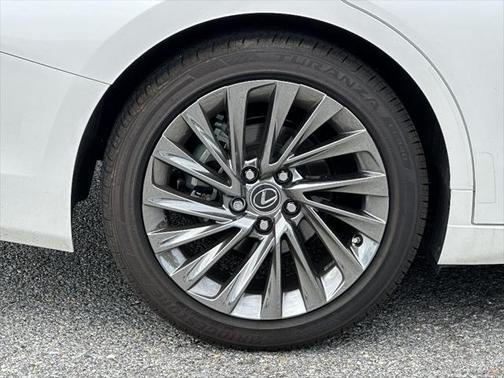 2024 Lexus ES 300h Ultra Luxury