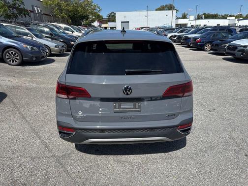 2023 Volkswagen Taos 1.5T SEL