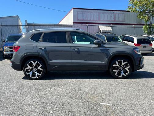 2023 Volkswagen Taos 1.5T SEL