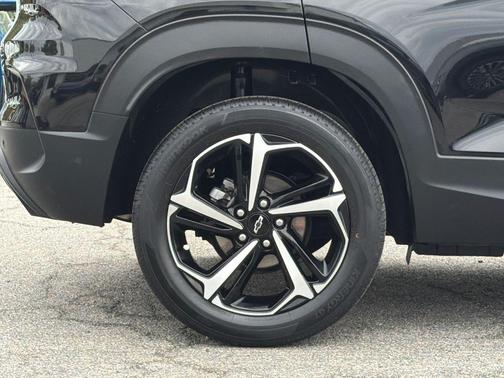 Mosaic Black Metallic 2023 Chevrolet Trailblazer RS