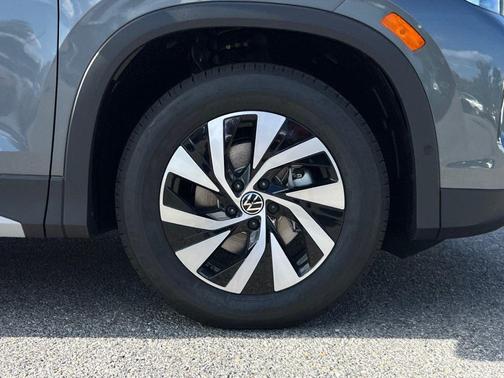 2025 Volkswagen Tiguan 2.0T S