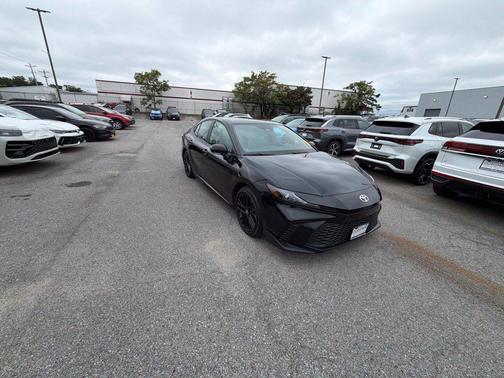 Midnight Black Metallic 2025 Toyota Camry SE