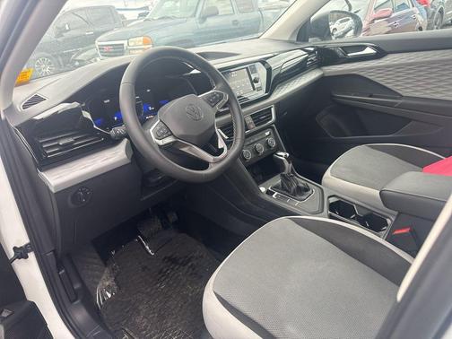 2022 Volkswagen Taos 1.5T S