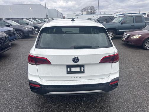 2022 Volkswagen Taos 1.5T S