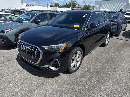 2020 Audi Q3 45 S line Premium