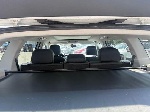 Pure White 2018 Volkswagen Tiguan 2.0T SE 4MOTION