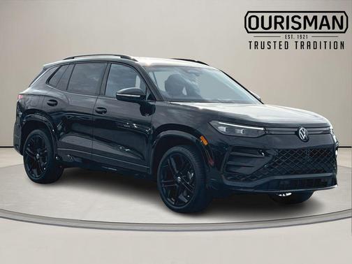 deep black pearl 2026 Volkswagen Tiguan 2.0T SE R-Line Black 4MOTION