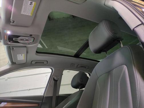 2023 Audi Q5 45 S line Premium