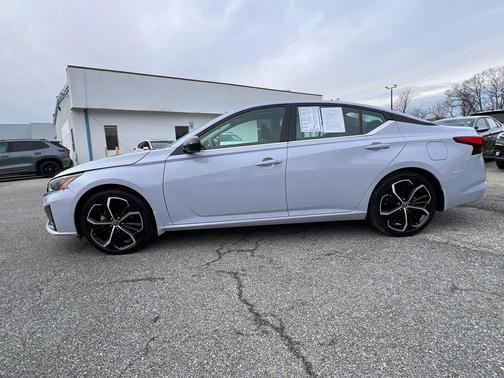 2024 Nissan Altima SR FWD