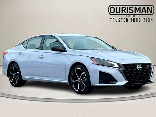 2024 Nissan Altima SR FWD