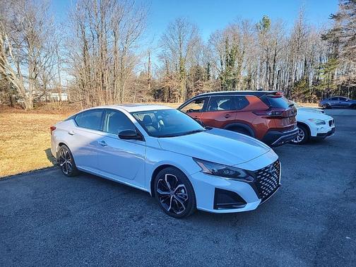 2024 Nissan Altima SR FWD