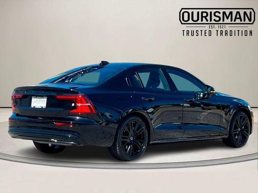 2023 Volvo S60 B5 Plus Black Edition