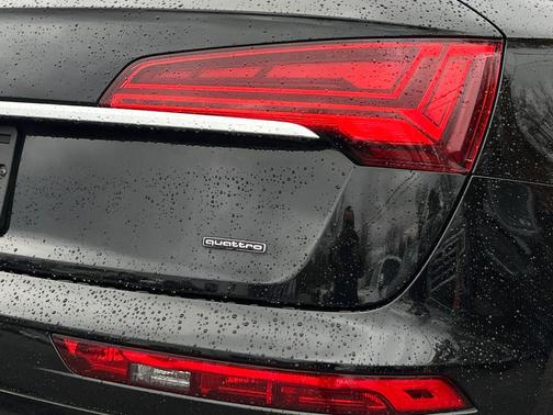 2024 Audi Q5 45 S line Premium Plus