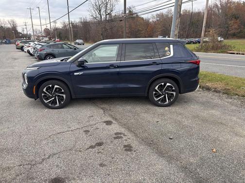 2023 Mitsubishi Outlander PHEV SEL