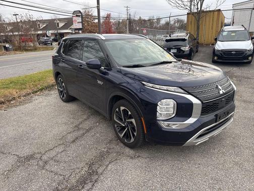 2023 Mitsubishi Outlander PHEV SEL
