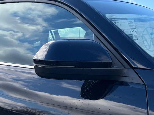 2026 Volkswagen Atlas Cross Sport 2.0T SE w/Technology 4MOTION