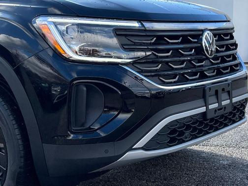 2026 Volkswagen Atlas Cross Sport 2.0T SE w/Technology 4MOTION