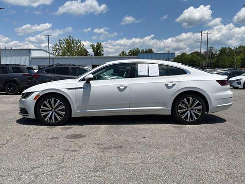 Pure White 2019 Volkswagen Arteon 2.0T SE 4MOTION